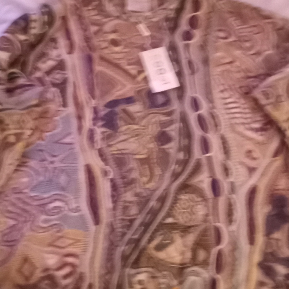 Coogi - Picture 5 of 8